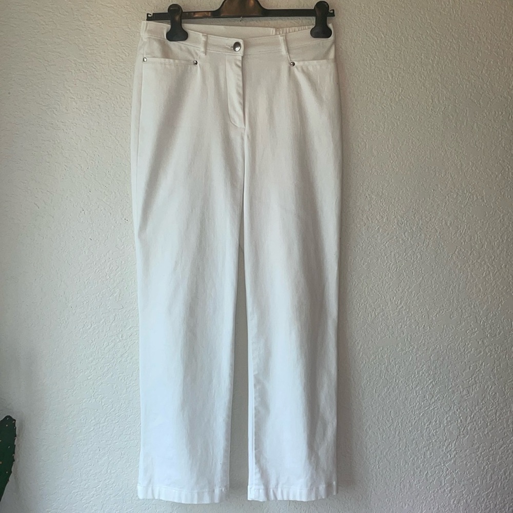 TanJay white pants. Size 6 petite.